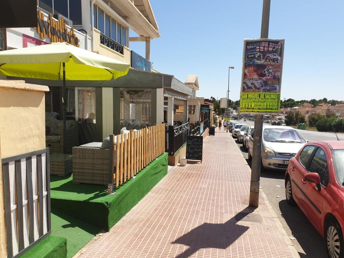 Amazing Villamartin House Sleeps 6 With Pool Villacosta Exteriör bild